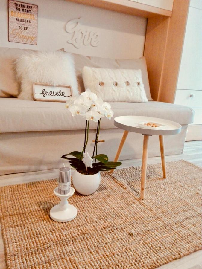 Sandra'S Studio Apartment Klagenfurt am Woerthersee Room photo